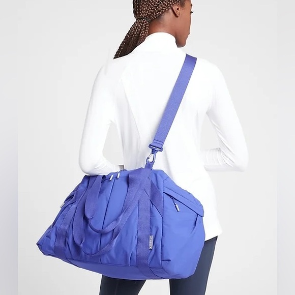 Athleta Kinetic Duffle Bag Gym Merlin Blue